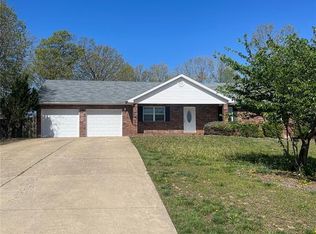 19545 Lenox Ln, Waynesville, MO 65583