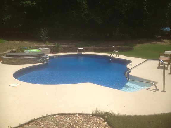 3rd image of 235 Old Mill Ct