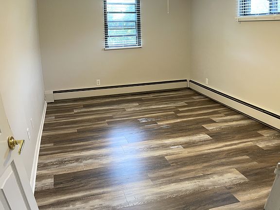 5th image of 3117 Virginia Ave S #203