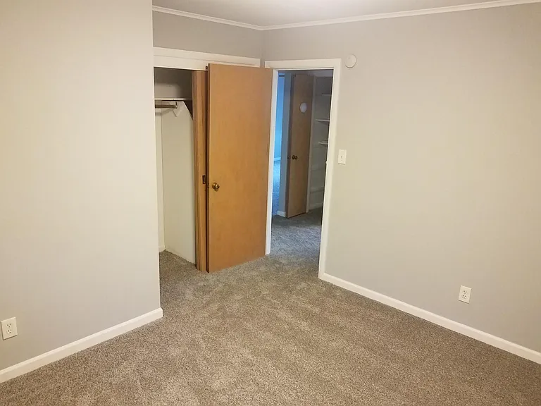 4908 W Shore Dr — Photo 6