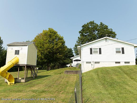 5th image of 2407 W Kalamo Hwy