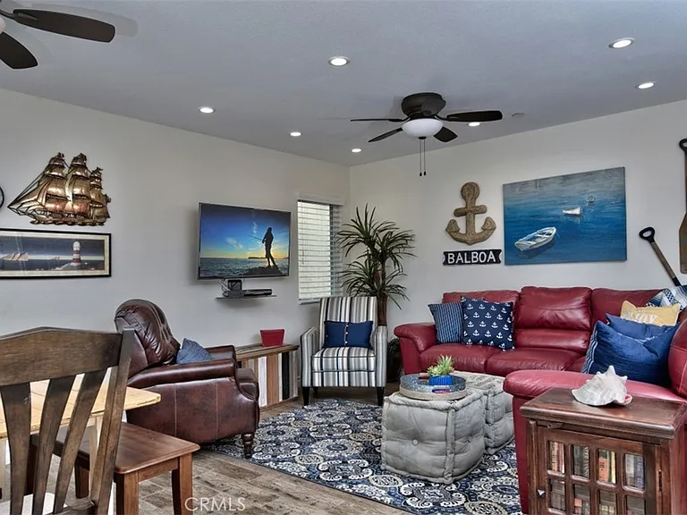 1509 E Balboa Blvd #A — Photo 10