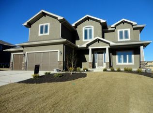 16421 Monrovia St, Overland Park, KS 66062
