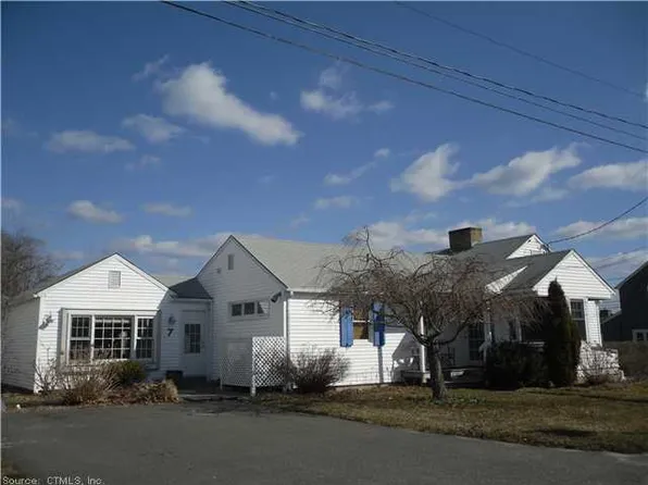 7 Bellaire Rd, Niantic, CT 06357