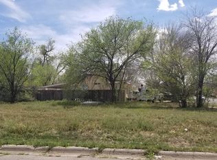 819 Eldora Dr, Roswell, NM 88201