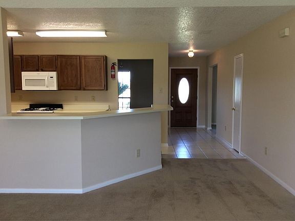 3rd image of 2509 Owens St
