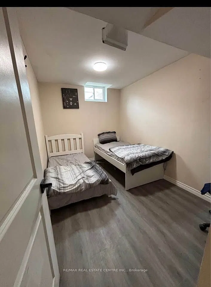 2 bed, $1,700 — Photo 4
