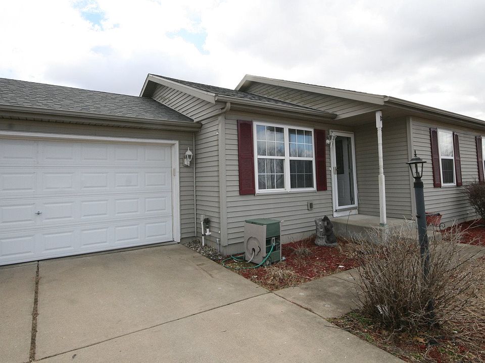 1st image of 56642 Meadow Glen Dr