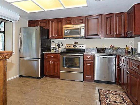 2nd image of 860 Glen More Ct APT D