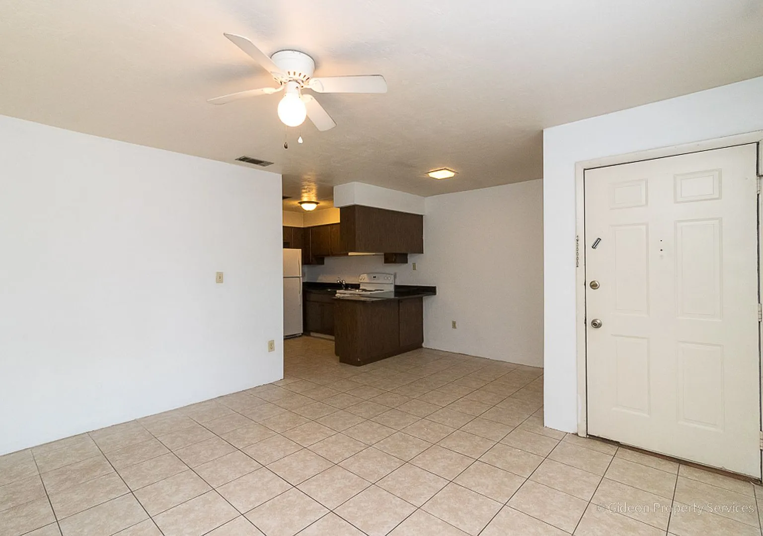 4013 NW 12th Ter - Newsville — Photo 3