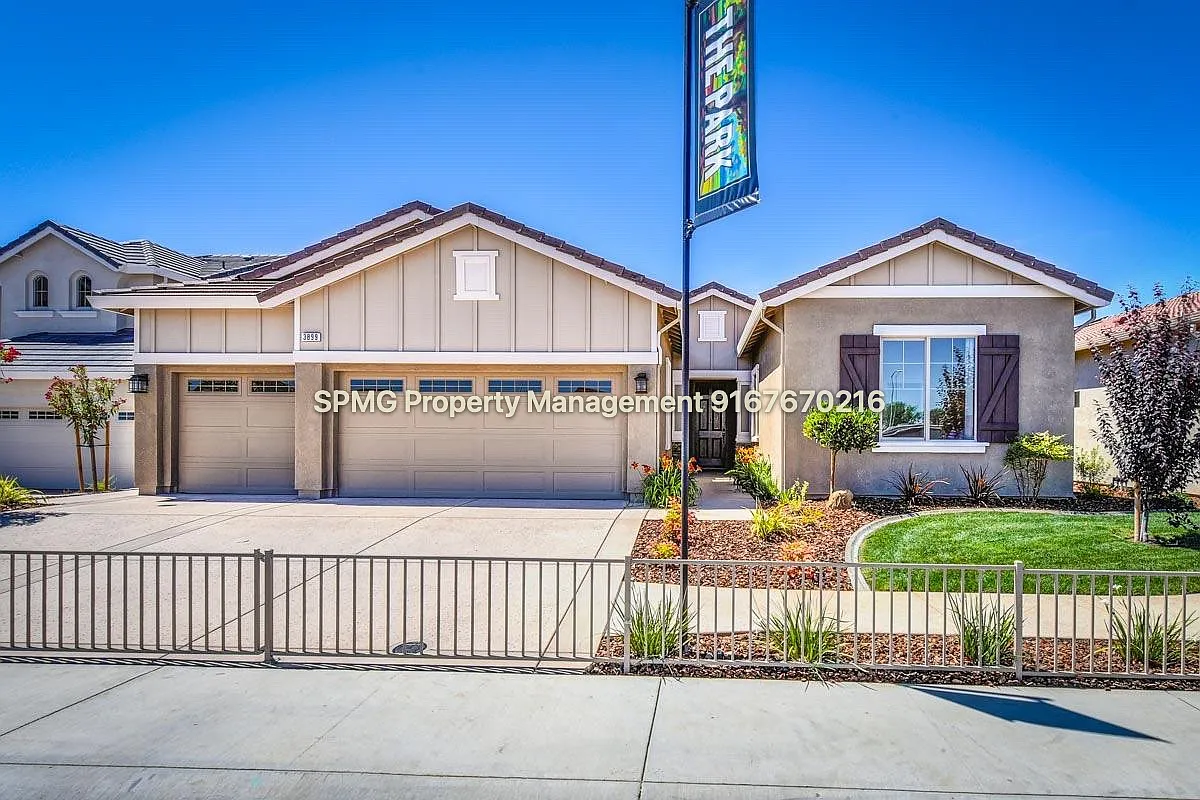 4 bed, 2419 sqft, $4,200 — Photo 1