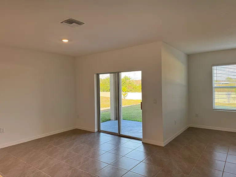 7232 Broad River Ave — Photo 10