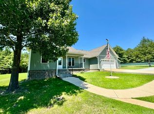 102 Dora Dr, Mountain View, AR 72560