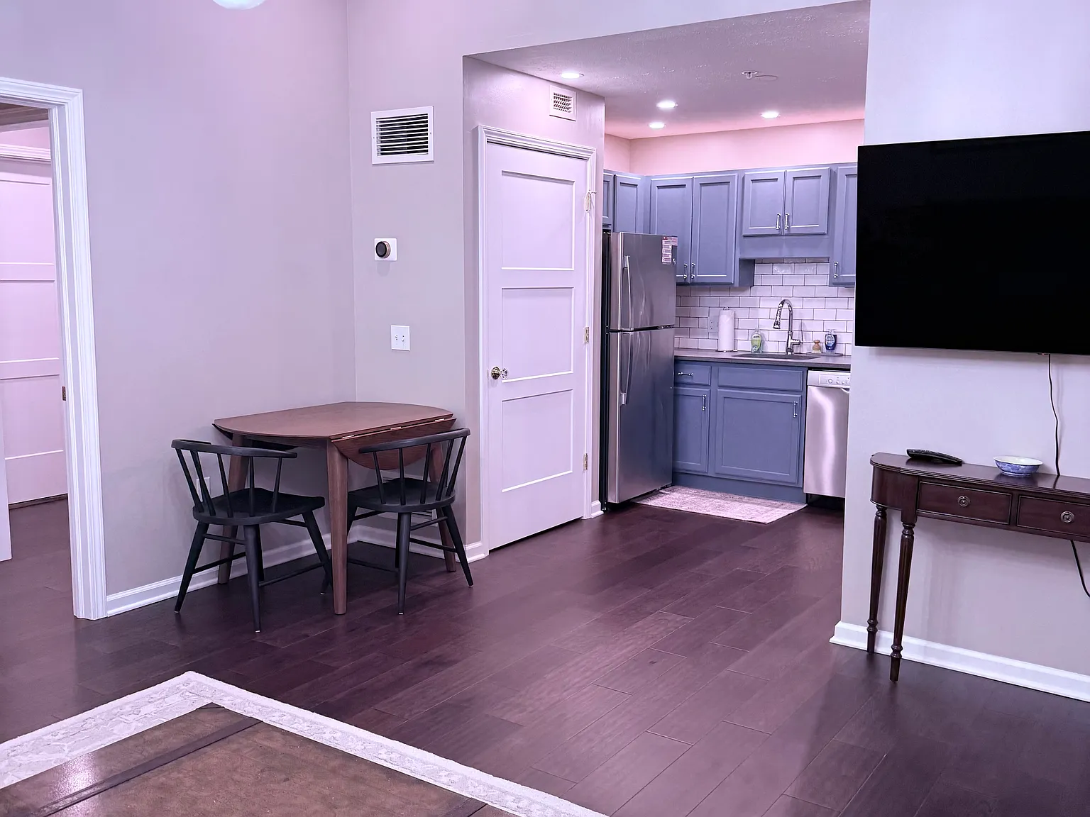 1 bed, 741 sqft, $1,300 — Photo 4