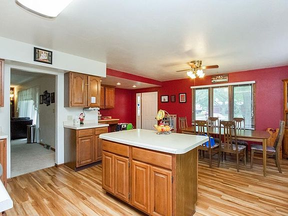 5th image of 438 Park Avenue Cir