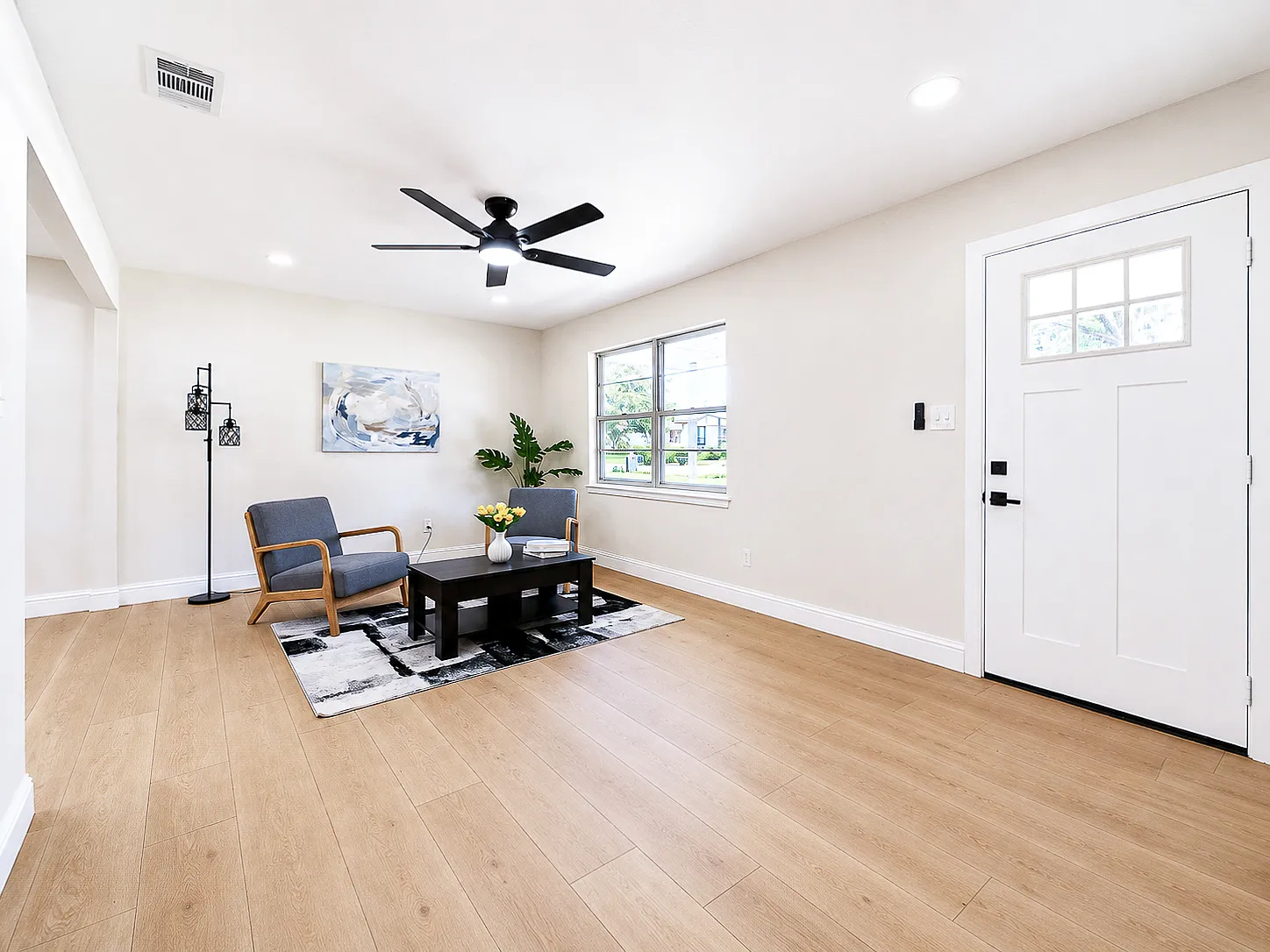 3 bed, 2024 sqft, $2,100 — Photo 4