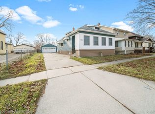 1522 Lyon St, Port Huron, MI