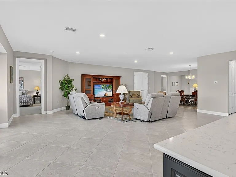 11279 Thurston Chase — Photo 8