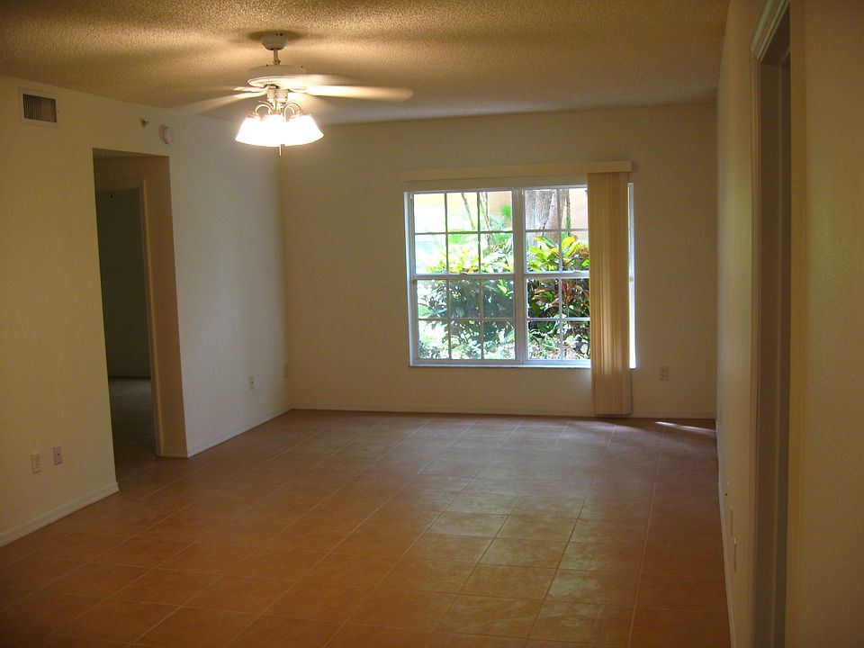 1st image of 5016 Lantana Rd APT 1103