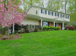 43 Whitlaw Close, Chappaqua, NY 10514