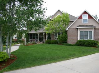 1170 Twin Peaks Cir, Longmont, CO 80503