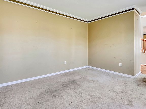 Additional Living Room