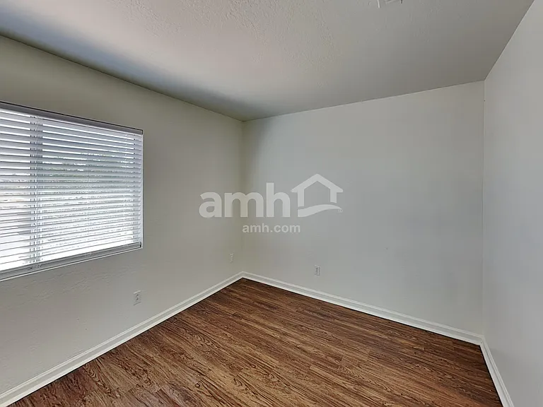 11801 N Olive St — Photo 20