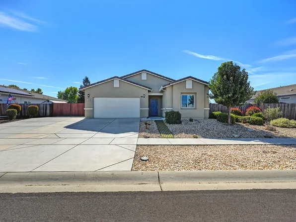 1390 Heartland Dr, Plumas Lake, CA 95961
