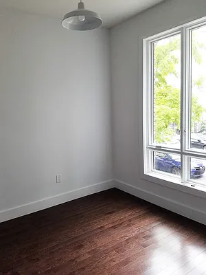 Rented by EXR | media 10