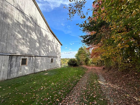 3rd image of 4888 Township Road 141 NW