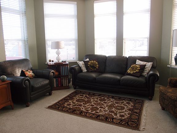 Living room in sunny turret!