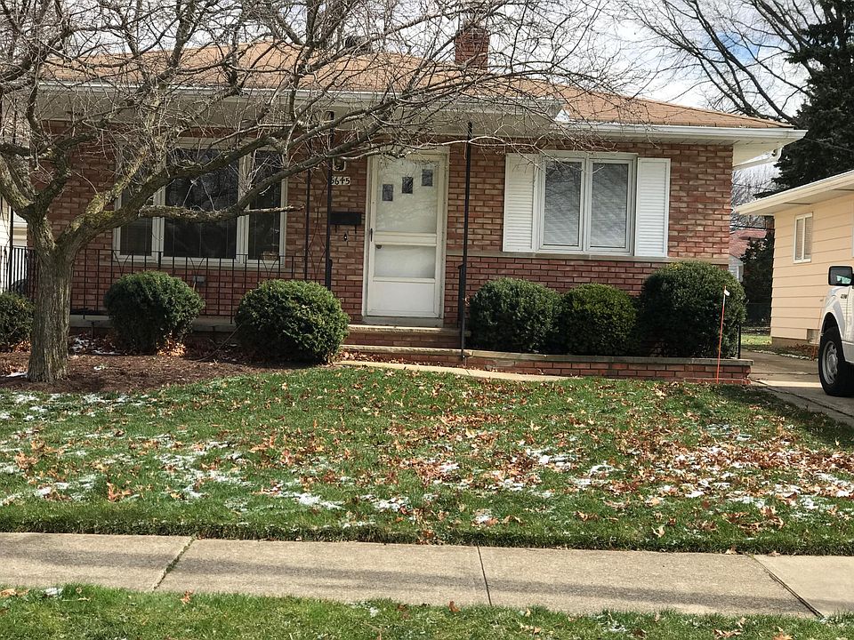 1st image of 5645 Saxon Dr