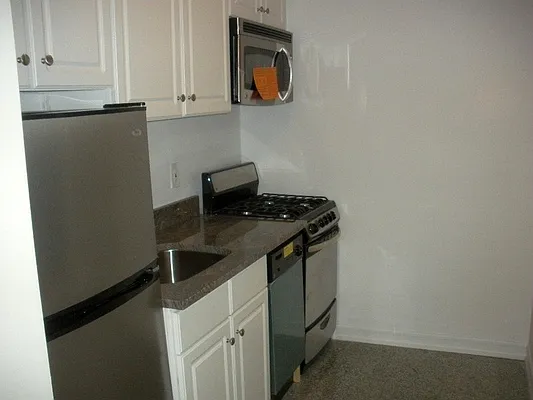 Rented by E and G Realty Group | media 9