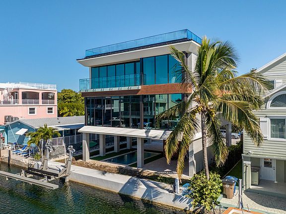 5th image of 108 Coral Way