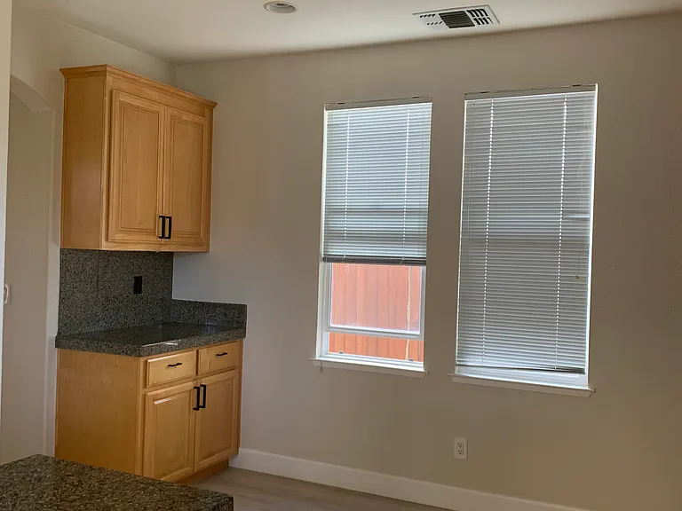 27 Newport Landing Dr — Photo 37