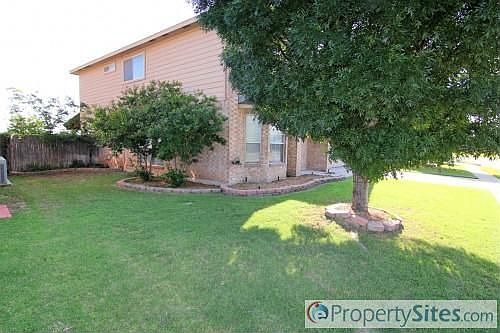 3rd image of 5052 San Jacinto Dr