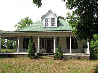 98 Plum St, Hillsboro, GA 31038