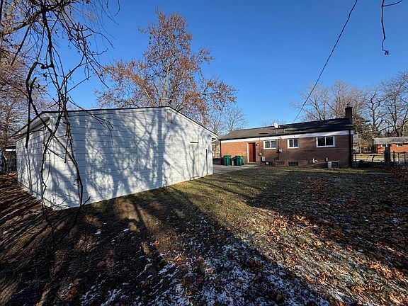 4th image of 1510 McCarthy St