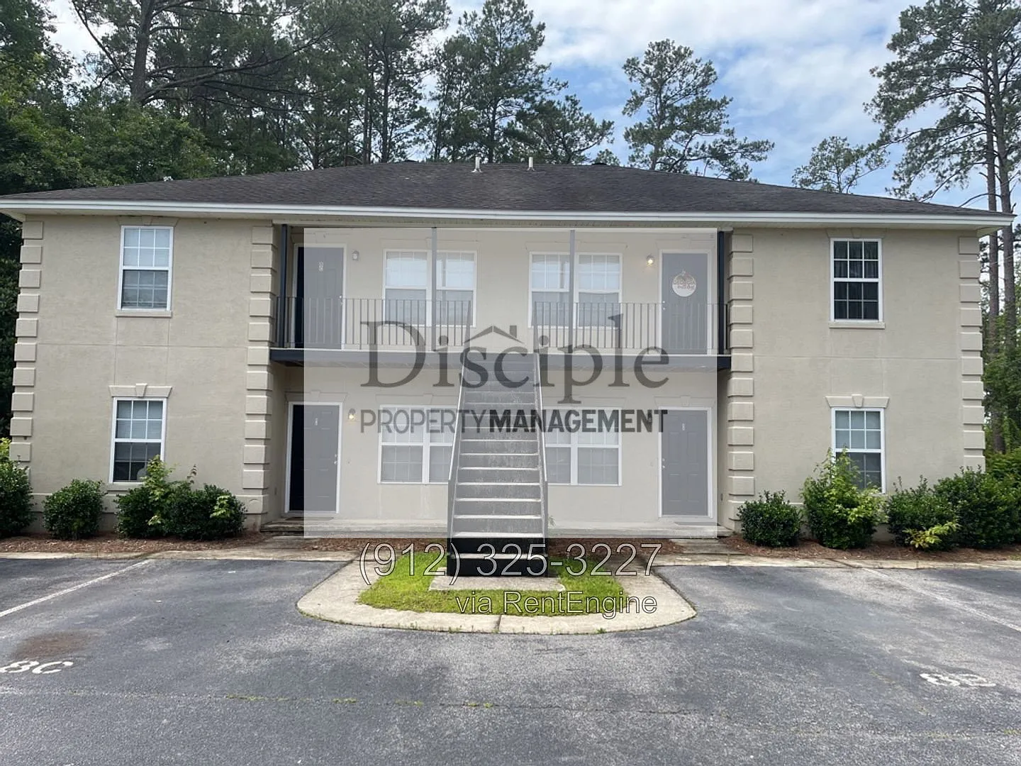 2 bed, 2.0 bath, 1000 sqft, $1,200 — Photo 2