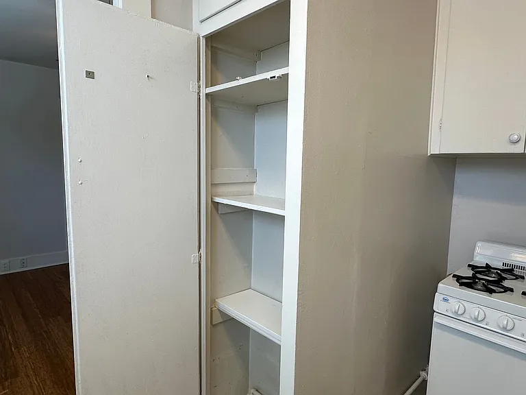4937 S Corbett Ave — Photo 7