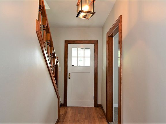 4th image of 641 S Rotherwood Ave