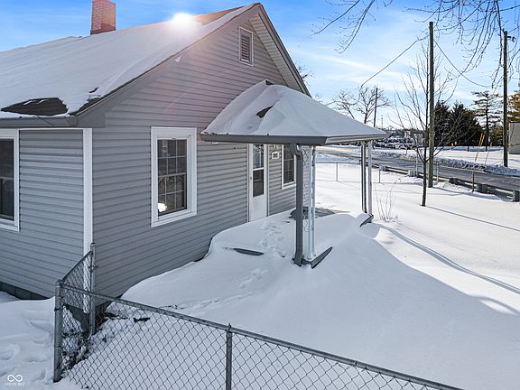 2nd image of 2041 McKinley Ave