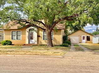 1306 W 11th St, Plainview, TX 79072