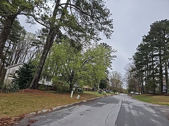 4th image of 6843 Knollwood Dr