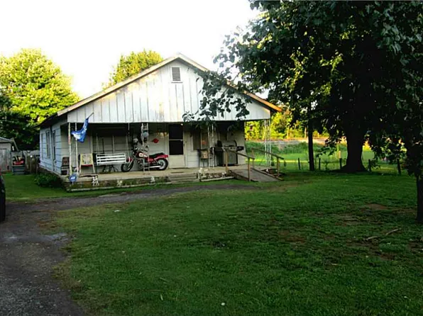708 N Saddler St, Poteau, OK 74953