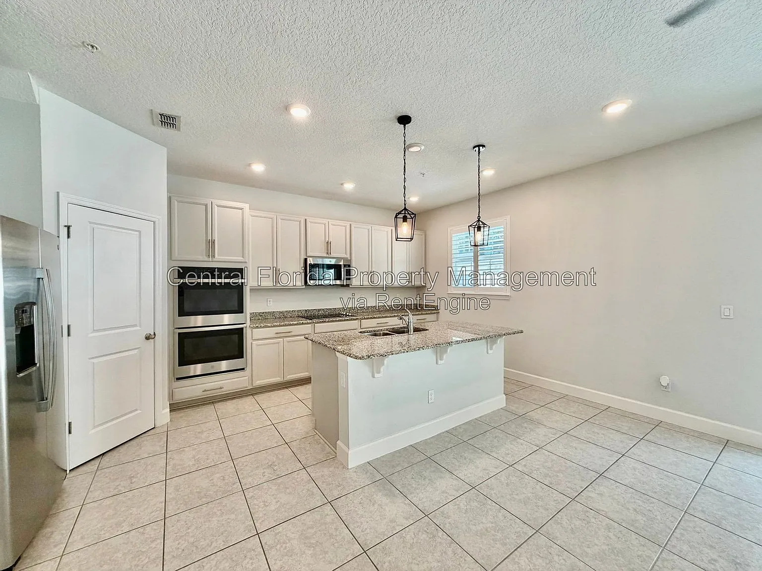 3 bed, 2.5 bath, 1811 sqft, $2,499 — Photo 4