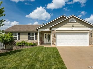 179 Cherrywood Parc Dr, O'Fallon, MO 63368