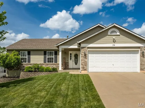 179 Cherrywood Parc Dr, O'Fallon, MO 63368