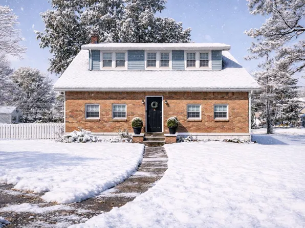 1873 Rosemont Ave, Columbus, OH 43223