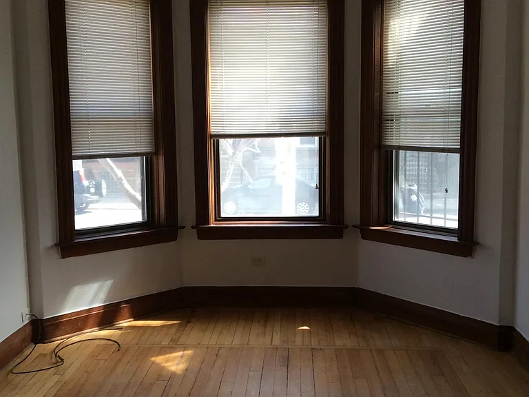2628 W Augusta Blvd — Photo 14